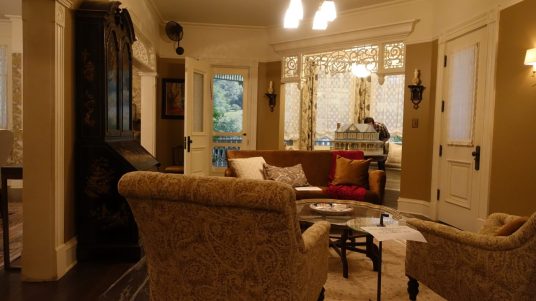 Sharp Objects | Crellin House- Living Room | HBO