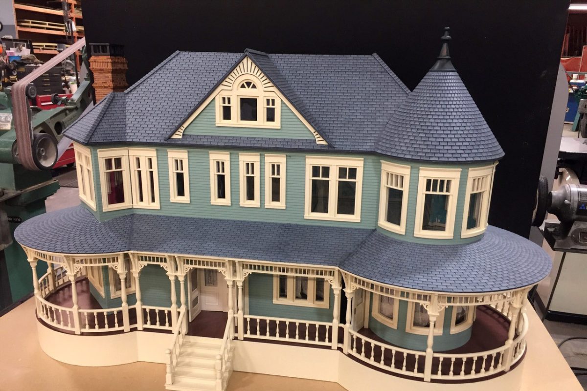 Sharp Objects | Finished Dollhouse Exterior | HBO