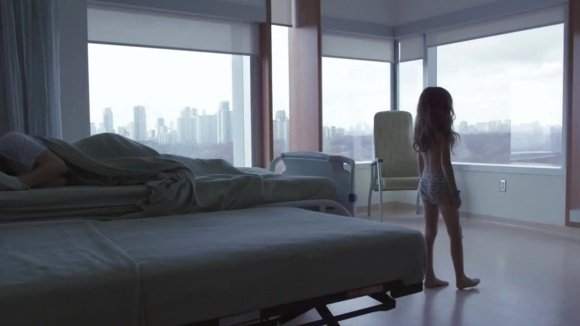 Hospital scene in 'Room'